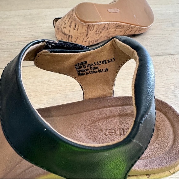 Aetrex Women's Livia Adjustable Quarter Strap Wedge - Black - Picture 6 of 7